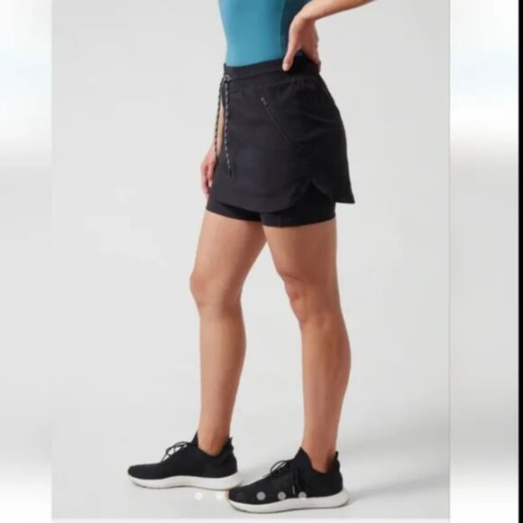 Athleta Trekkie Skort Women's 8 Color Black - Picture 1 of 6